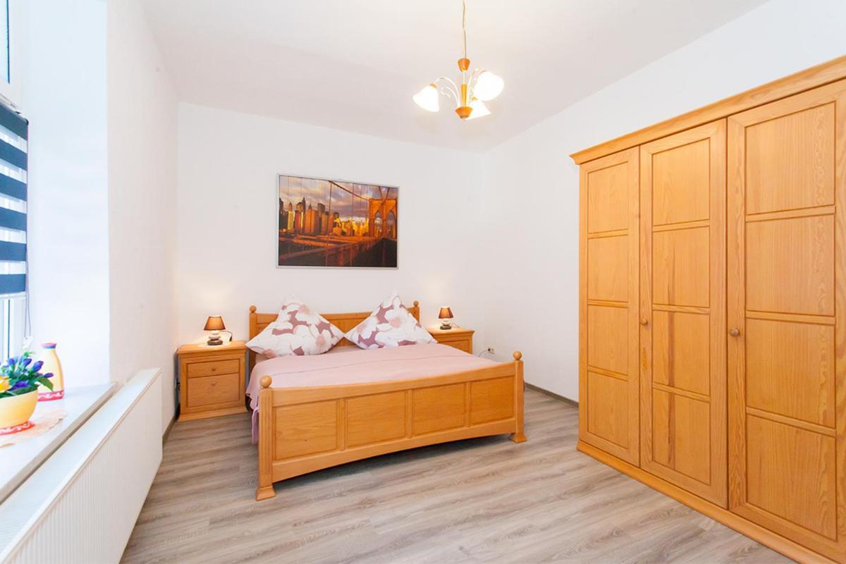 Apartment Zoey Ауербах Екстериор снимка